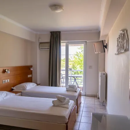 Rea מלון Paralía