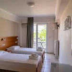 Rea Hotel Paralía