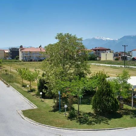 Rea Hotel *